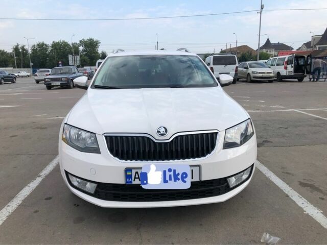 Белый Шкода Октавия, объемом двигателя 2 л и пробегом 246 тыс. км за 13400 $, фото 1 на Automoto.ua
