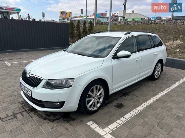 Белый Шкода Октавия, объемом двигателя 1.6 л и пробегом 275 тыс. км за 11200 $, фото 1 на Automoto.ua
