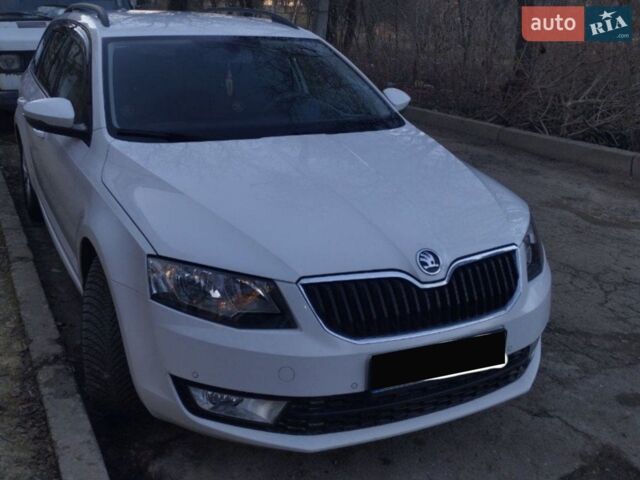 Білий Шкода Октавія, об'ємом двигуна 2 л та пробігом 250 тис. км за 12700 $, фото 1 на Automoto.ua