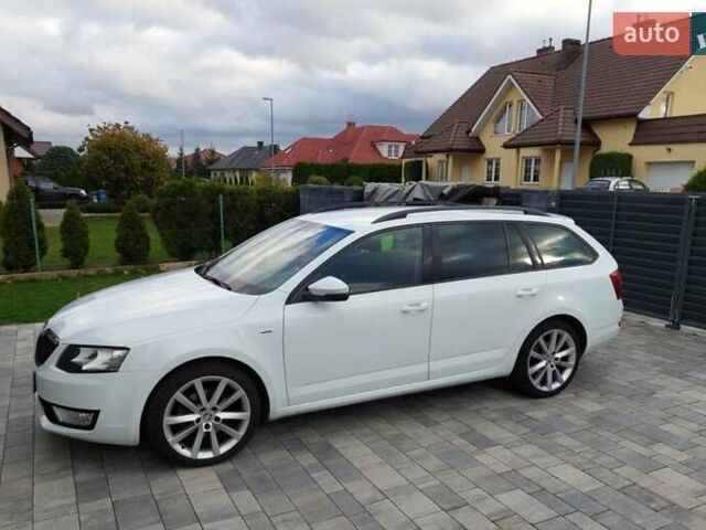 Белый Шкода Октавия, объемом двигателя 1.97 л и пробегом 163 тыс. км за 10000 $, фото 1 на Automoto.ua