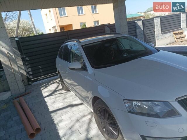 Білий Шкода Октавія, об'ємом двигуна 1.4 л та пробігом 257 тис. км за 7900 $, фото 1 на Automoto.ua