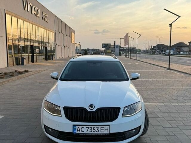 Белый Шкода Октавия, объемом двигателя 1.97 л и пробегом 220 тыс. км за 9500 $, фото 1 на Automoto.ua