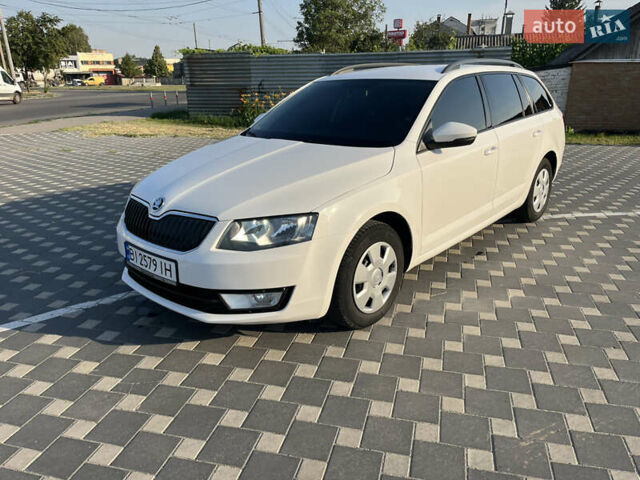 Білий Шкода Октавія, об'ємом двигуна 1.6 л та пробігом 180 тис. км за 10600 $, фото 1 на Automoto.ua