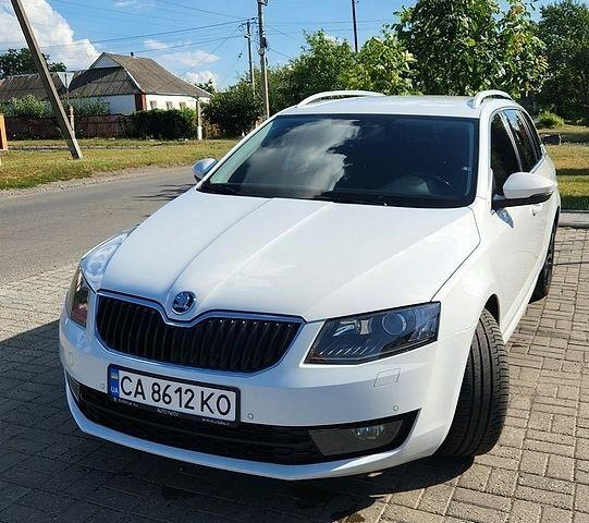 Белый Шкода Октавия, объемом двигателя 1.97 л и пробегом 254 тыс. км за 13500 $, фото 1 на Automoto.ua