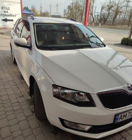 Белый Шкода Октавия, объемом двигателя 1.6 л и пробегом 238 тыс. км за 11500 $, фото 1 на Automoto.ua