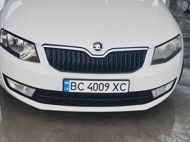 Білий Шкода Октавія, об'ємом двигуна 1.6 л та пробігом 315 тис. км за 11500 $, фото 1 на Automoto.ua