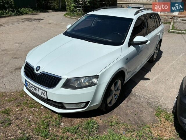 Білий Шкода Октавія, об'ємом двигуна 1.97 л та пробігом 398 тис. км за 11500 $, фото 1 на Automoto.ua