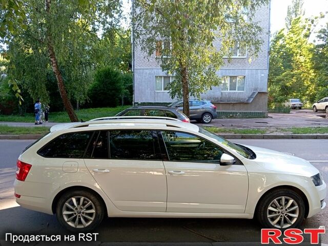 Белый Шкода Октавия, объемом двигателя 2 л и пробегом 339 тыс. км за 12000 $, фото 1 на Automoto.ua