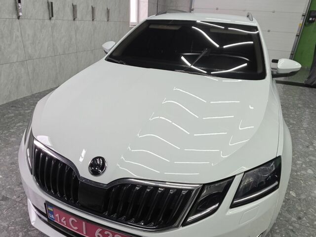 Білий Шкода Октавія, об'ємом двигуна 0 л та пробігом 245 тис. км за 12200 $, фото 1 на Automoto.ua