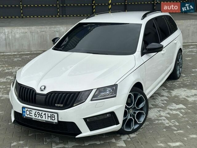 Белый Шкода Октавия, объемом двигателя 2 л и пробегом 195 тыс. км за 17300 $, фото 1 на Automoto.ua