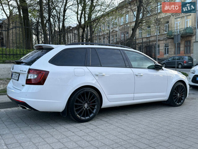 Білий Шкода Октавія, об'ємом двигуна 1.98 л та пробігом 204 тис. км за 16500 $, фото 1 на Automoto.ua