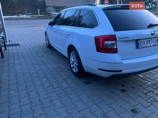Белый Шкода Октавия, объемом двигателя 2 л и пробегом 223 тыс. км за 16200 $, фото 1 на Automoto.ua