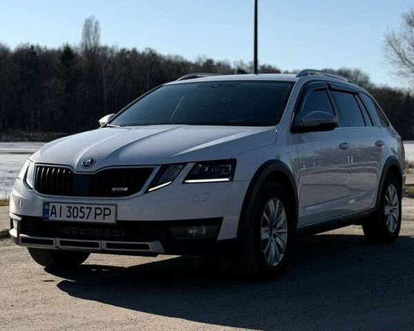 Белый Шкода Октавия, объемом двигателя 1.97 л и пробегом 255 тыс. км за 16500 $, фото 1 на Automoto.ua