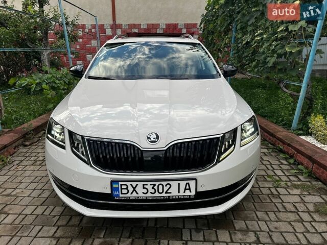 Білий Шкода Октавія, об'ємом двигуна 1.6 л та пробігом 220 тис. км за 15200 $, фото 1 на Automoto.ua