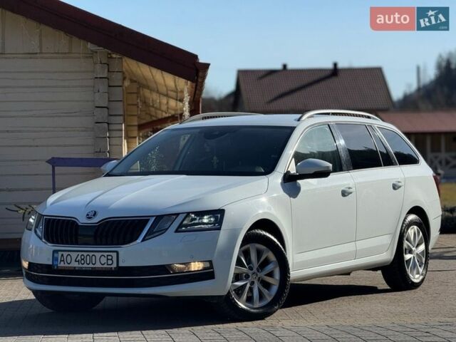 Білий Шкода Октавія, об'ємом двигуна 1.97 л та пробігом 293 тис. км за 15500 $, фото 1 на Automoto.ua