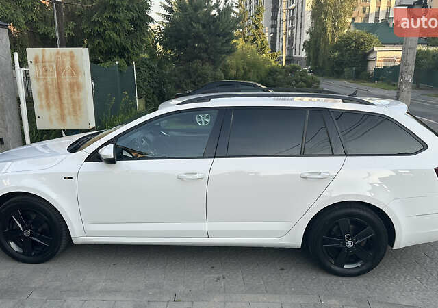 Белый Шкода Октавия, объемом двигателя 1.97 л и пробегом 180 тыс. км за 16200 $, фото 1 на Automoto.ua
