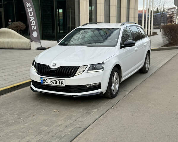 Білий Шкода Октавія, об'ємом двигуна 1.97 л та пробігом 182 тис. км за 16100 $, фото 1 на Automoto.ua
