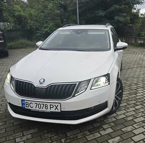 Білий Шкода Октавія, об'ємом двигуна 1.6 л та пробігом 185 тис. км за 16300 $, фото 1 на Automoto.ua