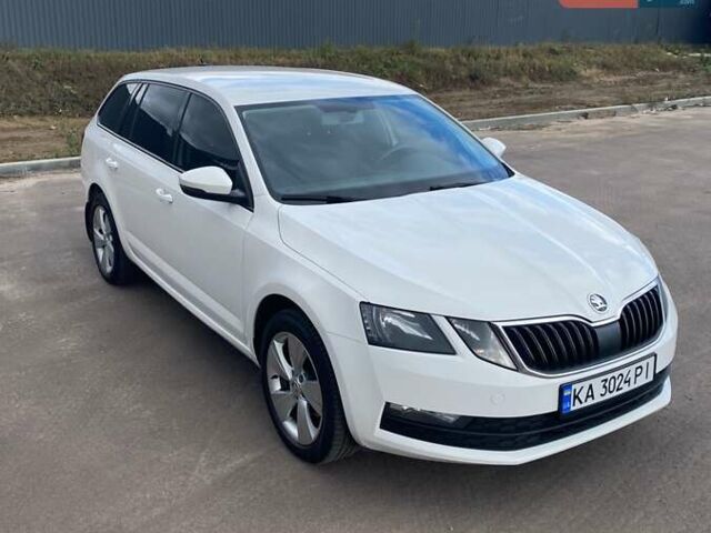 Білий Шкода Октавія, об'ємом двигуна 1.4 л та пробігом 186 тис. км за 12300 $, фото 1 на Automoto.ua