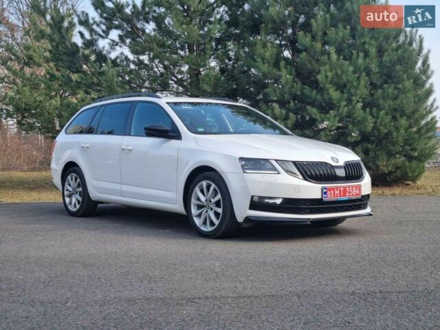 Белый Шкода Октавия, объемом двигателя 2 л и пробегом 250 тыс. км за 17900 $, фото 1 на Automoto.ua