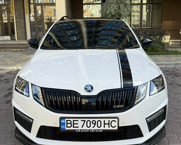 Белый Шкода Октавия, объемом двигателя 1.97 л и пробегом 287 тыс. км за 19999 $, фото 1 на Automoto.ua