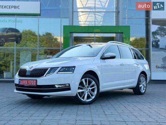 Білий Шкода Октавія, об'ємом двигуна 2 л та пробігом 197 тис. км за 16700 $, фото 1 на Automoto.ua