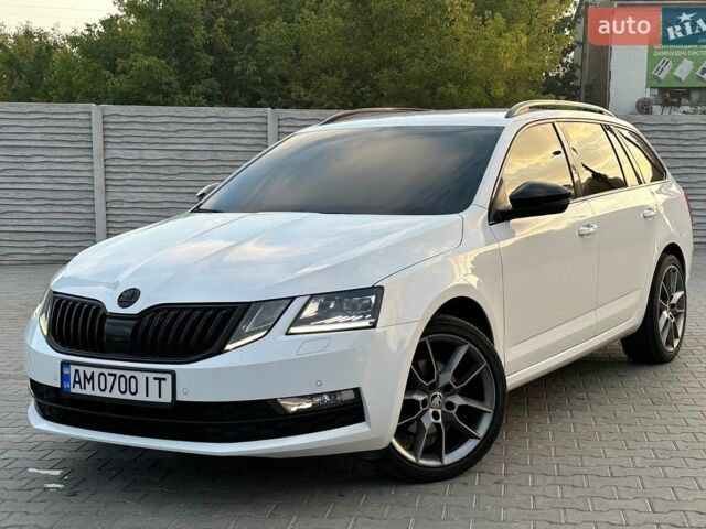 Белый Шкода Октавия, объемом двигателя 2 л и пробегом 330 тыс. км за 15800 $, фото 1 на Automoto.ua