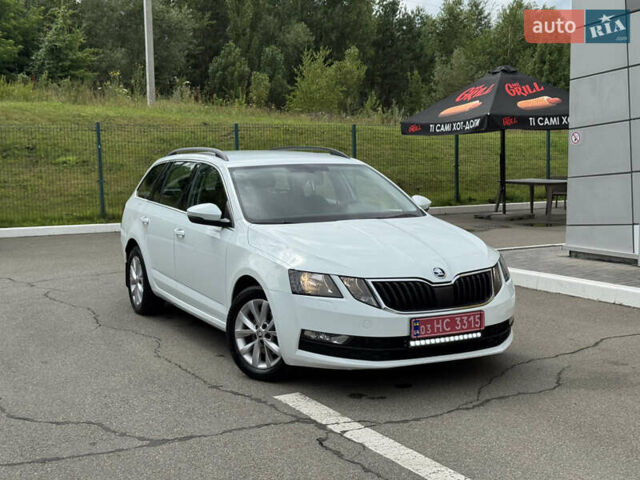 Шкода Октавія 2019 у Ирпене на Automoto.ua Білий Шкода Октавія, об'ємом двигуна 2 л та пробігом 280 тис. км за 14800 $, фото 1 на Automoto.ua