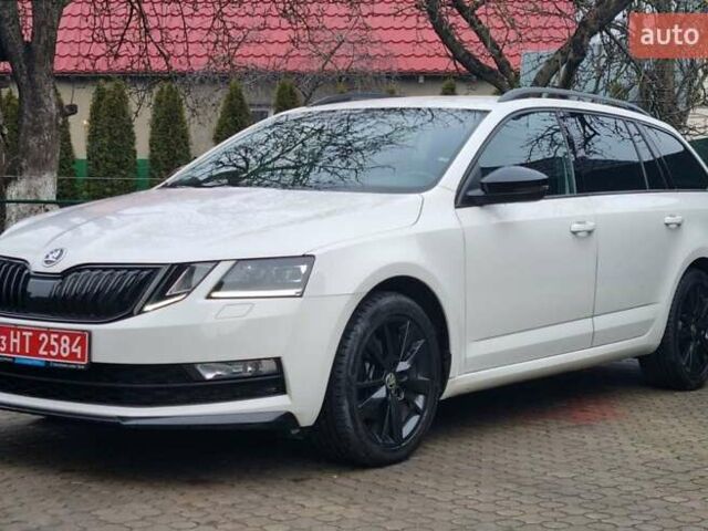 Белый Шкода Октавия, объемом двигателя 2 л и пробегом 250 тыс. км за 17950 $, фото 1 на Automoto.ua