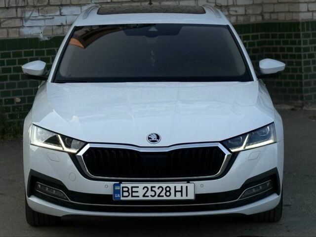 Белый Шкода Октавия, объемом двигателя 2 л и пробегом 208 тыс. км за 19500 $, фото 1 на Automoto.ua