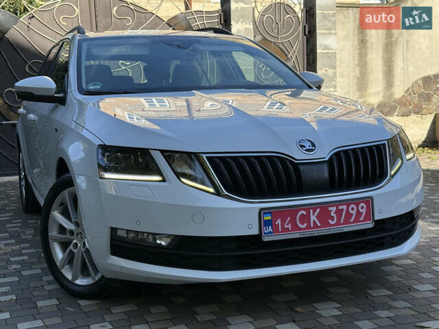 Білий Шкода Октавія, об'ємом двигуна 2 л та пробігом 199 тис. км за 16250 $, фото 1 на Automoto.ua