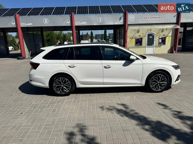 Білий Шкода Октавія, об'ємом двигуна 2 л та пробігом 197 тис. км за 20500 $, фото 1 на Automoto.ua