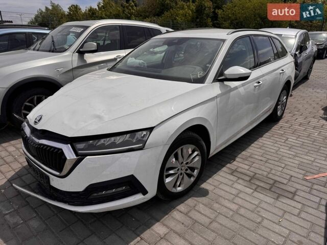 Белый Шкода Октавия, объемом двигателя 2 л и пробегом 123 тыс. км за 14900 $, фото 1 на Automoto.ua