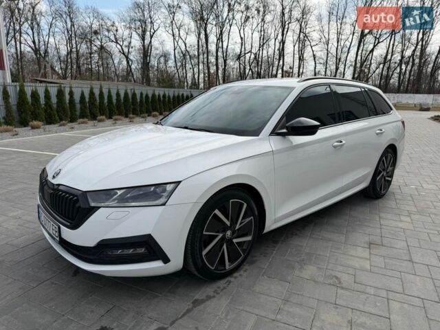 Белый Шкода Октавия, объемом двигателя 2 л и пробегом 237 тыс. км за 21200 $, фото 1 на Automoto.ua