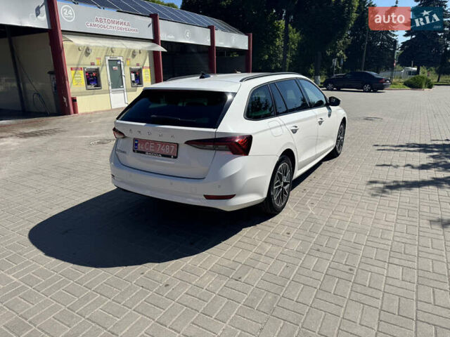 Білий Шкода Октавія, об'ємом двигуна 2 л та пробігом 197 тис. км за 19100 $, фото 1 на Automoto.ua