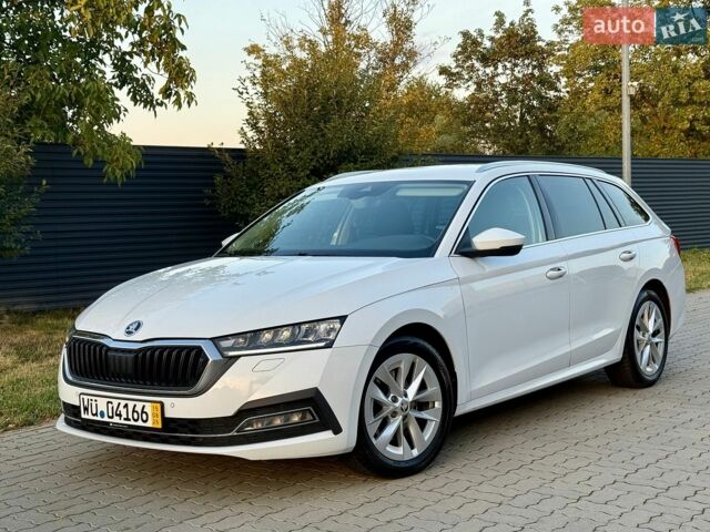 Білий Шкода Октавія, об'ємом двигуна 2 л та пробігом 203 тис. км за 17700 $, фото 1 на Automoto.ua