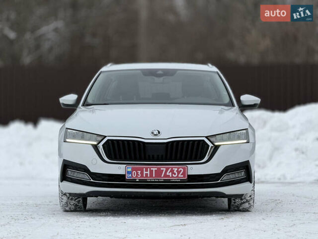 Білий Шкода Октавія, об'ємом двигуна 2 л та пробігом 228 тис. км за 18999 $, фото 1 на Automoto.ua