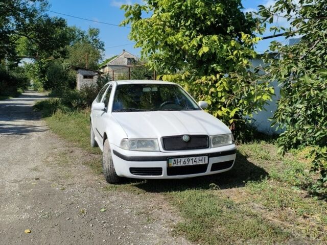 Белый Шкода Октавия, объемом двигателя 1.6 л и пробегом 290 тыс. км за 2700 $, фото 1 на Automoto.ua