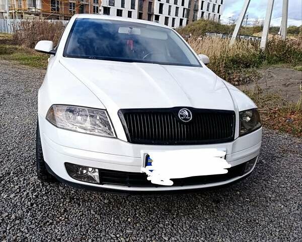 Шкода Октавія 2005 у Миколаїв на Automoto.ua Білий Шкода Октавія, об'ємом двигуна 1.9 л та пробігом 265 тис. км за 5900 $, фото 1 на Automoto.ua