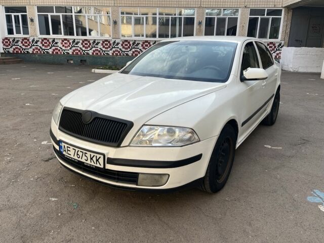Белый Шкода Октавия, объемом двигателя 1.9 л и пробегом 360 тыс. км за 4600 $, фото 1 на Automoto.ua
