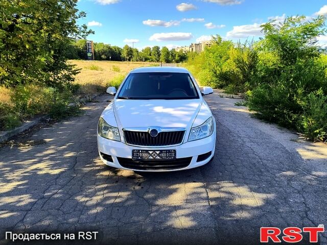 Білий Шкода Октавія, об'ємом двигуна 1.6 л та пробігом 189 тис. км за 6999 $, фото 1 на Automoto.ua