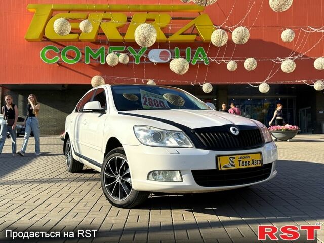 Білий Шкода Октавія, об'ємом двигуна 1.8 л та пробігом 230 тис. км за 9500 $, фото 1 на Automoto.ua