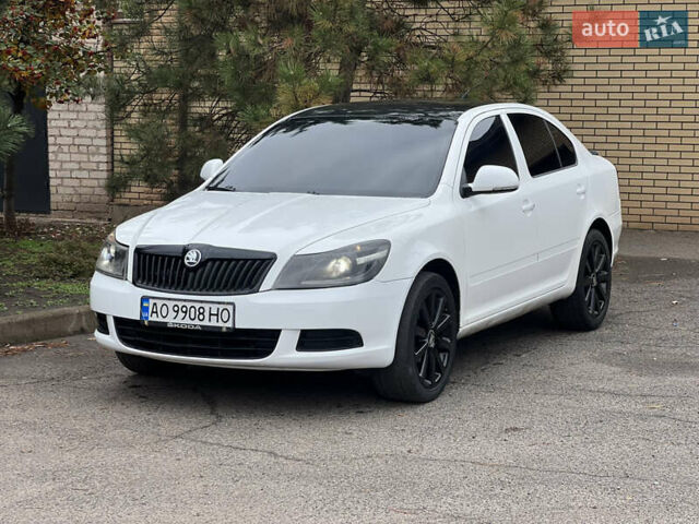 Білий Шкода Октавія, об'ємом двигуна 1.6 л та пробігом 270 тис. км за 6800 $, фото 1 на Automoto.ua