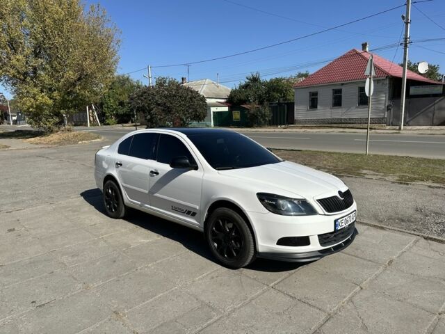 Белый Шкода Октавия, объемом двигателя 1.6 л и пробегом 149 тыс. км за 8200 $, фото 1 на Automoto.ua