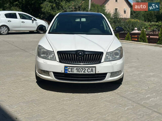 Шкода Октавия 2011 в Черновцах на Automoto.ua Белый Шкода Октавия, объемом двигателя 1.8 л и пробегом 258 тыс. км за 6500 $, фото 1 на Automoto.ua