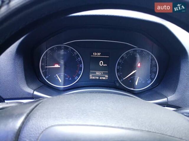 Шкода Октавія 2012 у Києві на Automoto.ua Білий Шкода Октавія, об'ємом двигуна 1.6 л та пробігом 260 тис. км за 7500 $, фото 1 на Automoto.ua