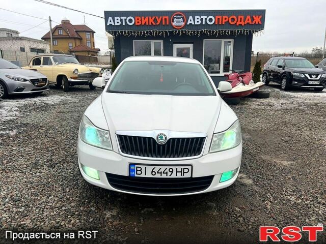 Белый Шкода Октавия, объемом двигателя 1.8 л и пробегом 249 тыс. км за 7499 $, фото 1 на Automoto.ua