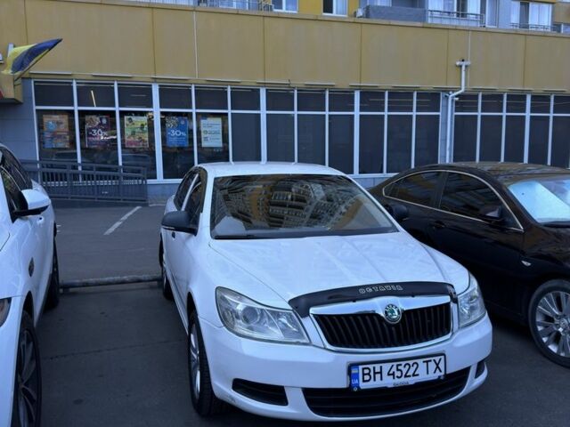 Білий Шкода Октавія, об'ємом двигуна 1.2 л та пробігом 138 тис. км за 6700 $, фото 1 на Automoto.ua