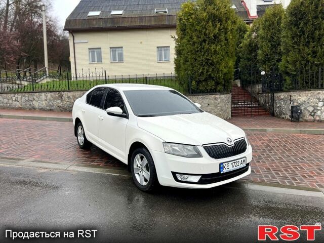 Белый Шкода Октавия, объемом двигателя 1.8 л и пробегом 250 тыс. км за 11500 $, фото 1 на Automoto.ua
