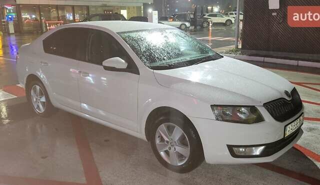 Білий Шкода Октавія, об'ємом двигуна 1.4 л та пробігом 132 тис. км за 11800 $, фото 1 на Automoto.ua